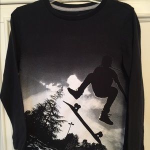 Boys Old Navy Long-Sleeve Tee